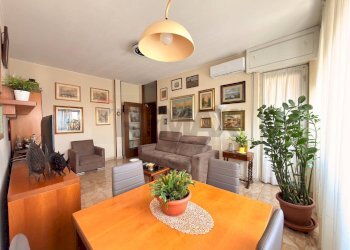 Sala da pranzo - Bilocale Piazza Di Vittorio
 
1, San Giuliano Milanese - foto 4