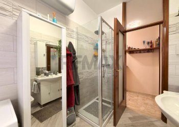 Bagno - Bilocale Piazza Di Vittorio
 
1, San Giuliano Milanese - foto 9