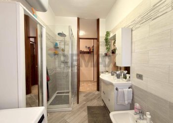 Bagno - Bilocale Piazza Di Vittorio
 
1, San Giuliano Milanese - foto 13