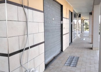 Foto 3 - Locale Commerciale via delle Trincea delle Frasche, Fiumicino - foto 3