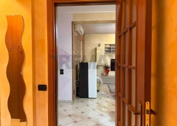 Hall / corridoio - Casa semi indipendente VICO 1' Gugliemo Marconi
 
6, Baranello - foto 7