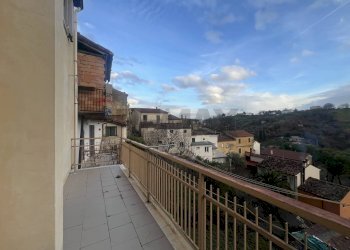 Balcone - Semi-detached house Via ospedale
 
49, Mirabello Sannitico - photo 5