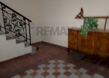 Stanza vuota - Independent house via Vittorio Emanuele
 
114, San Giuseppe Jato - photo 2