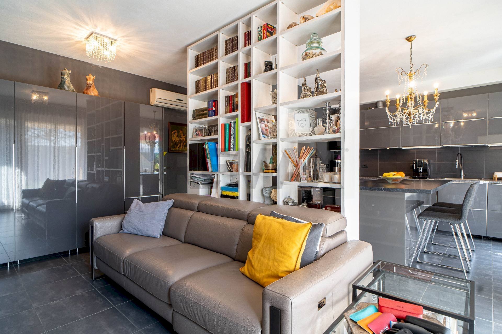 Soggiorno - Three-room apartment Louis Armstrong
 
7, Parma - photo 3