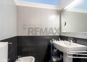 Bagno - Three-room apartment Louis Armstrong
 
7, Parma - photo 23