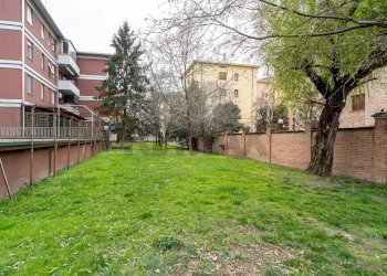 Giardino - Trilocale Via Callani
 
10, Parma - foto 14