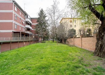 Giardino - Trilocale Via Callani
 
10, Parma - foto 15