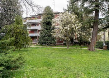 Giardino - Trilocale Via Callani
 
10, Parma - foto 24