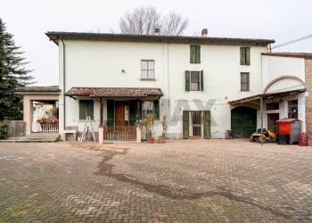 Casa all\'aperto - Semi-detached house strada cimitero Ragazzola
 
6, Roccabianca - photo 2