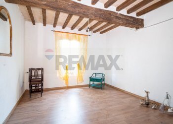 Stanza vuota - Semi-detached house strada cimitero Ragazzola
 
6, Roccabianca - photo 7