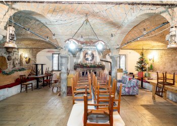 Sala da pranzo - Semi-detached house strada cimitero Ragazzola
 
6, Roccabianca - photo 12