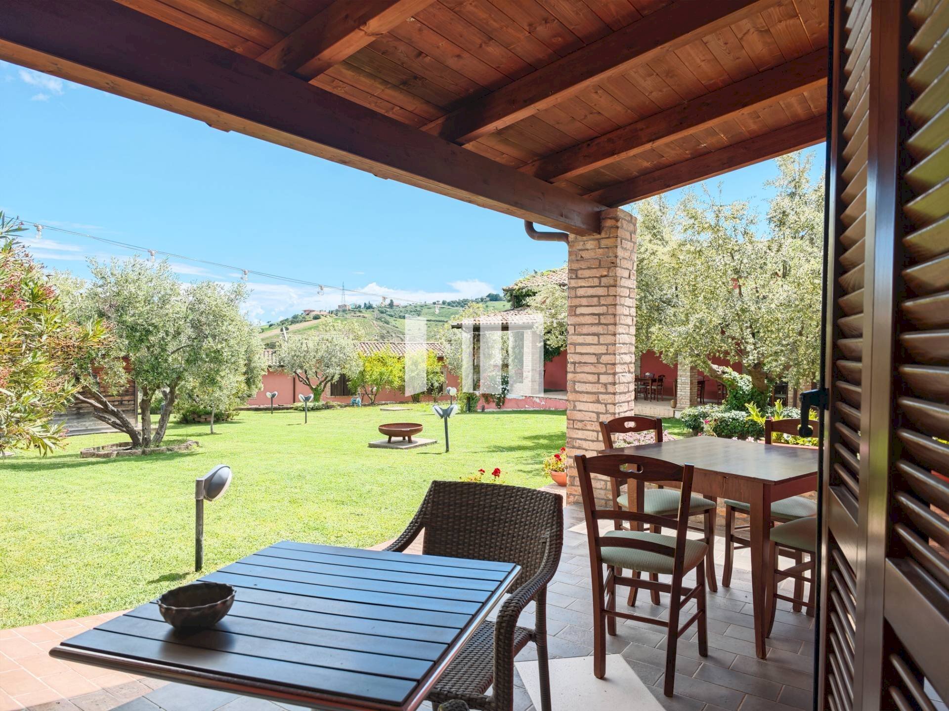 Foto 1 - Villa Località Volpe
 
7, Roseto degli Abruzzi - photo 1