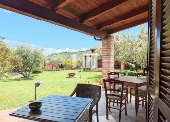 Foto 1 - Villa Località Volpe
 
7, Roseto degli Abruzzi - photo 1