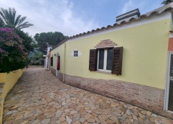 Foto 1 - Casa indipendente Via Useis, Piscinas - foto 1