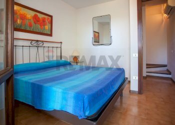 Camera / camera da letto - Terraced Villa Narbolia - photo 18