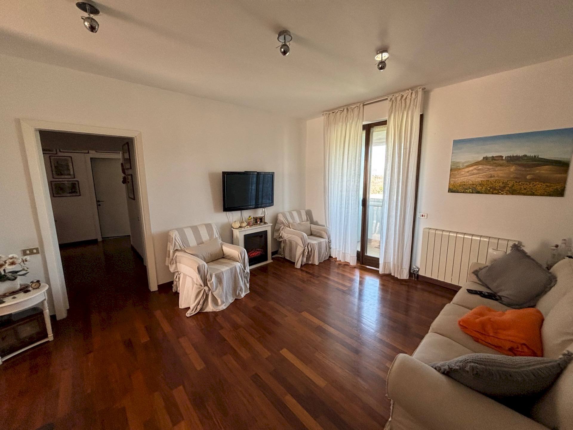 Foto 2 - Apartment Via Antonio Stoppani
 
22, Arezzo - photo 2
