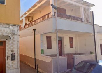 Facciata - Villa via Paolucci, Pulsano - photo 1