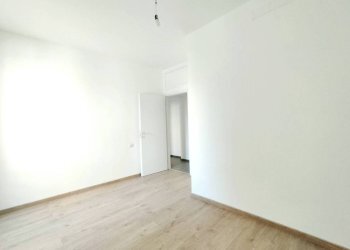 Camera da letto - Two-room apartment via Alessandro Volta, 90, Saronno - photo 13