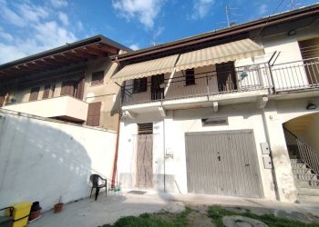 Facciata - Two-room apartment via Alessandro Volta, 90, Saronno - photo 27
