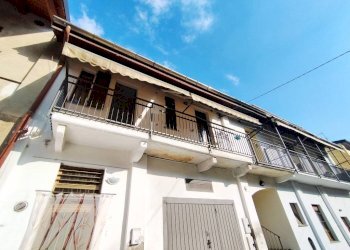 Facciata - Two-room apartment via Alessandro Volta, 90, Saronno - photo 28