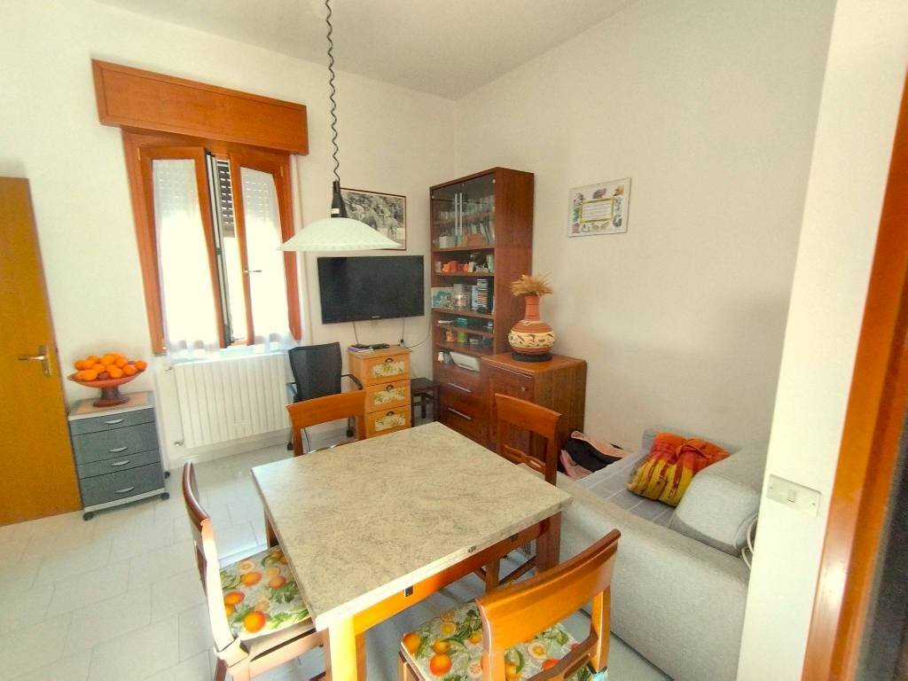 Salone - Two-room apartment Cascina Serbelloni, 10, Pregnana Milanese - photo 2