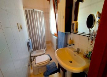 Bagno - Bilocale Cascina Serbelloni, 10, Pregnana Milanese - foto 11
