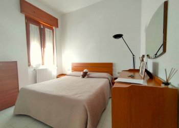 Camera da letto - Bilocale Cascina Serbelloni, 10, Pregnana Milanese - foto 17