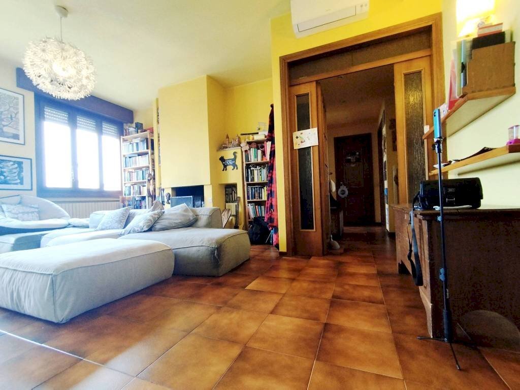 Salone - Three-room apartment via Volturno, 39, Lissone - photo 3