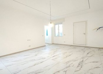 Camera da letto - Bilocale via A. Chaniach, 4, Pogliano Milanese - foto 4