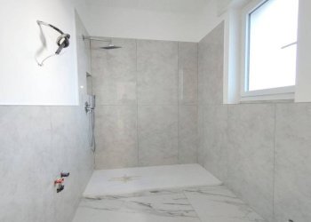 Bagno - Two-room apartment via A. Chaniach, 4, Pogliano Milanese - photo 9