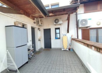 Terrazzo - Monolocale via Biringhello, 86, frazione Biringhello, Rho - foto 11