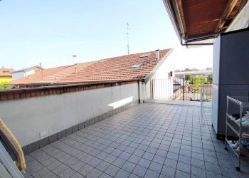Terrazzo - Monolocale via Biringhello, 86, frazione Biringhello, Rho - foto 12