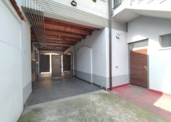 Interno palazzo - One-room apartment via Biringhello, 86, hamlet Biringhello, Rho - photo 17