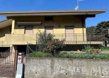 Facciata - Villa via Zeduri, 4, Trescore Balneario - foto 8