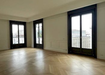 Salone - Three-room apartment piazza Sant'Erasmo, Milano - photo 2