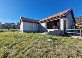 Facciata - Villa via Giovanni Falcone, 22, Cogoleto - foto 2