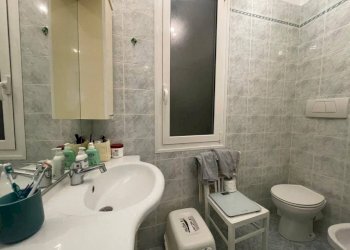 Bagno - Monolocale via Giulio Tanini, 25G, Genova (zona Borgoratti) - foto 6