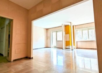 Salone - Appartamento corso Galileo Ferraris, 162, Torino (zona Crocetta) - foto 2