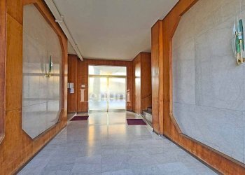 Interno palazzo - Appartamento viale Francesco Crispi, 23, Casale Monferrato - foto 2