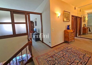 Corridoio - Appartamento viale Francesco Crispi, 23, Casale Monferrato - foto 29