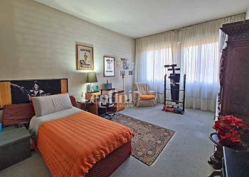 Camera da letto - Appartamento viale Francesco Crispi, 23, Casale Monferrato - foto 31