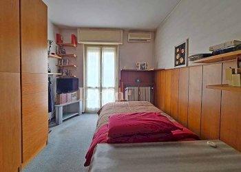 Camera da letto - Appartamento viale Francesco Crispi, 23, Casale Monferrato - foto 36