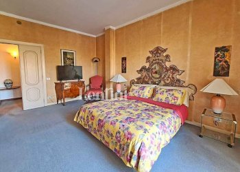 Camera da letto - Appartamento viale Francesco Crispi, 23, Casale Monferrato - foto 40