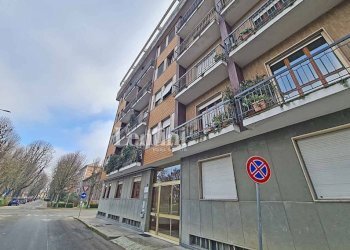 Facciata - Appartamento viale Francesco Crispi, 23, Casale Monferrato - foto 42