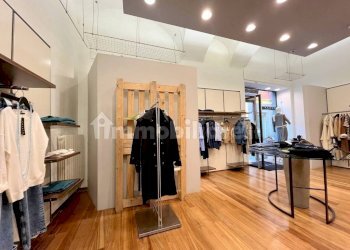 Interno non residenziale - Negozio via San Martino, 11, Moncalieri - foto 7