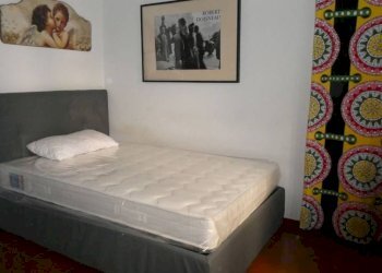 Camera da letto - Bilocale via della Rocca, 32, Torino (zona Centro) - foto 5
