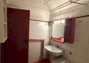 Bagno - Bilocale via della Rocca, 32, Torino (zona Centro) - foto 14