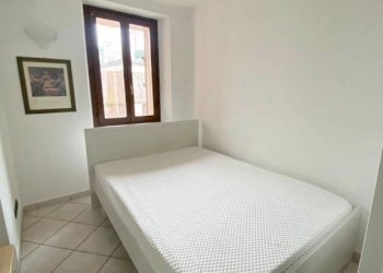 Camera da letto - Bilocale via Pietro Soresi, 10, Mondovì - foto 5