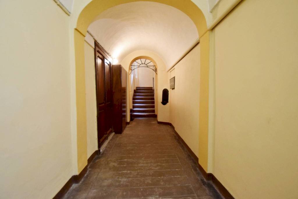 Interno palazzo - Four-room apartment via Giovan Battista Vico, 51, Mondovì - photo 2