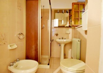 Bagno - Four-room apartment via Giovan Battista Vico, 51, Mondovì - photo 11